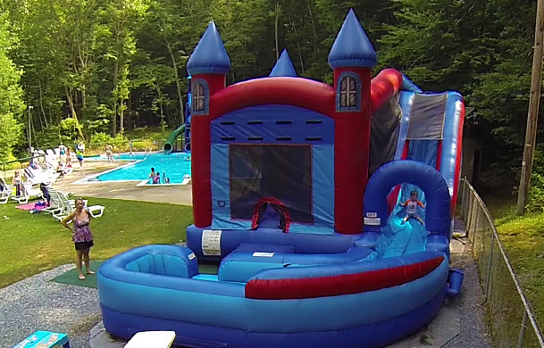 Water fun at Adventure Bound Oak Creek pool area