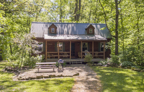 Black Bear Lodge exterior at Adventure Bound Shenango